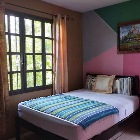 Hotel El Almendro Copan Exterior photo